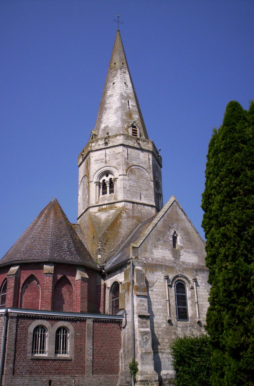 Clocher de l'église de Sercus